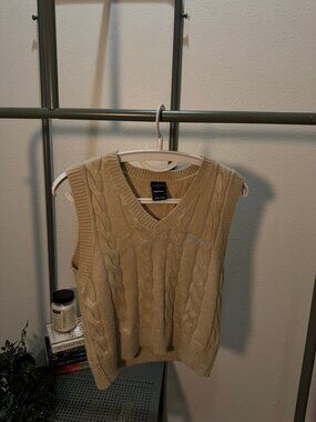 Iets Frans Cable Knit Sweater Vest